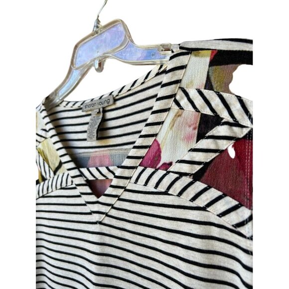 Sharon Young Long Sleeve Top Medium Striped  V-Neck With Floral Patchwork Design - Picture 3 of 4